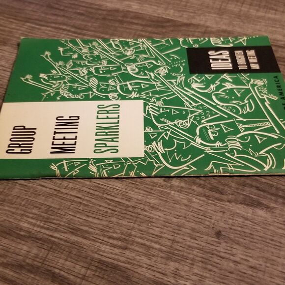 Vintage boy scouts group meeting sparklers paperback Book 1973 Printing - Picture 4 of 7